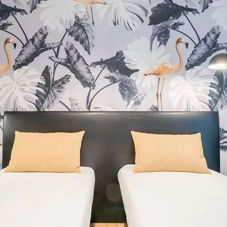 Cosy Near The Center