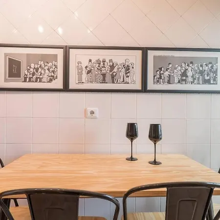 Cosy Near The Center