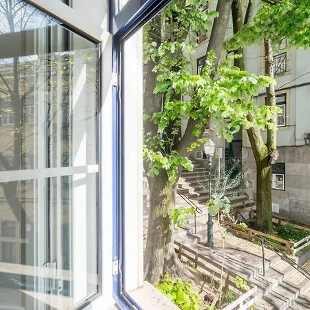 Cosy Near The Center *