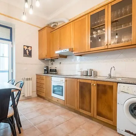 Cosy Near The Center *