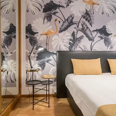 Cosy Near The Center