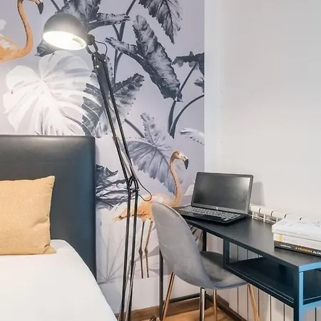 Cosy Near The Center